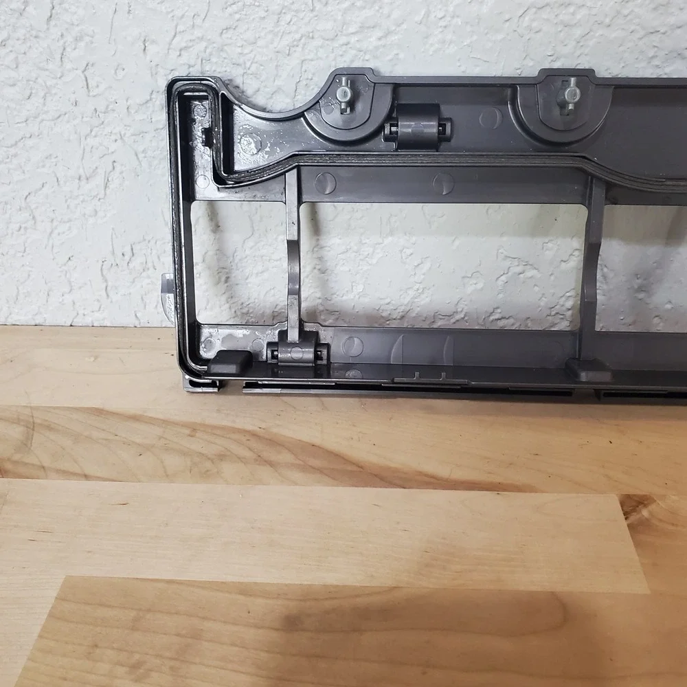 Dyson DC28 SOLEPLATE SKIDPLATE BOTTOM COVER Genuine‎ OEM Part # 915196-01
